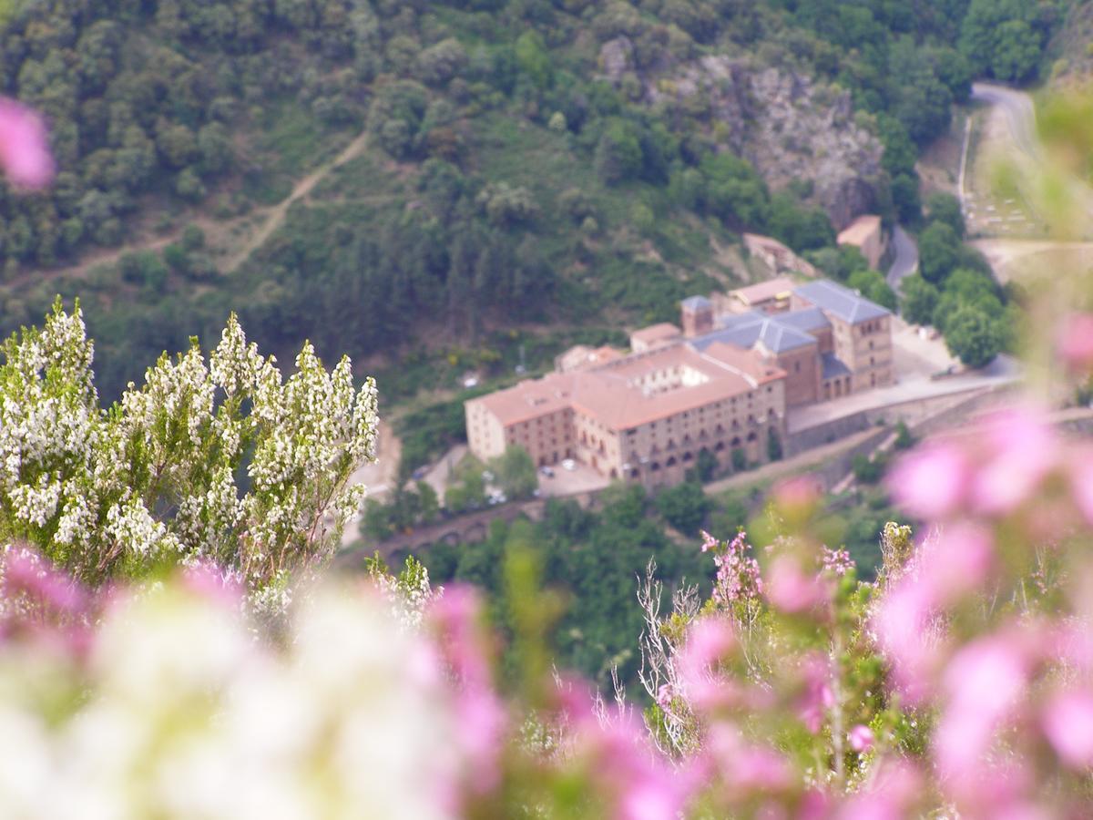 Monasterio De Santa Maria De Valvanera Anguiano Luaran gambar