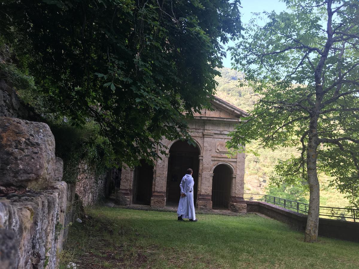Monasterio De Santa Maria De Valvanera Anguiano Luaran gambar