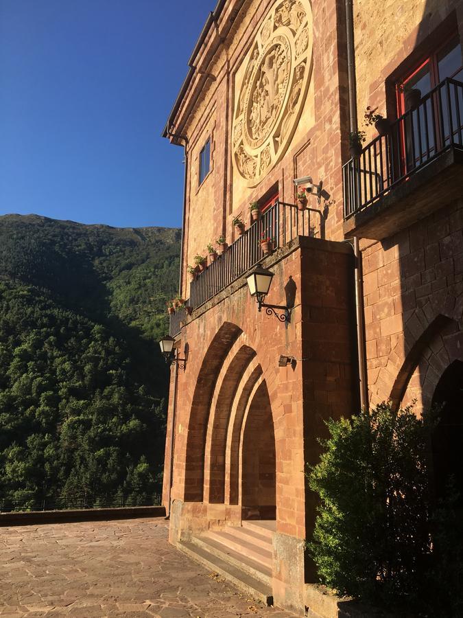 Monasterio De Santa Maria De Valvanera Anguiano Luaran gambar